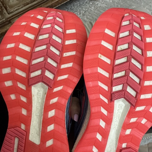 Saucony Triumph ISO Women Sz6.5Blue Pink Athletic Running Sneakers S10462-1(4216 - Picture 10 of 12